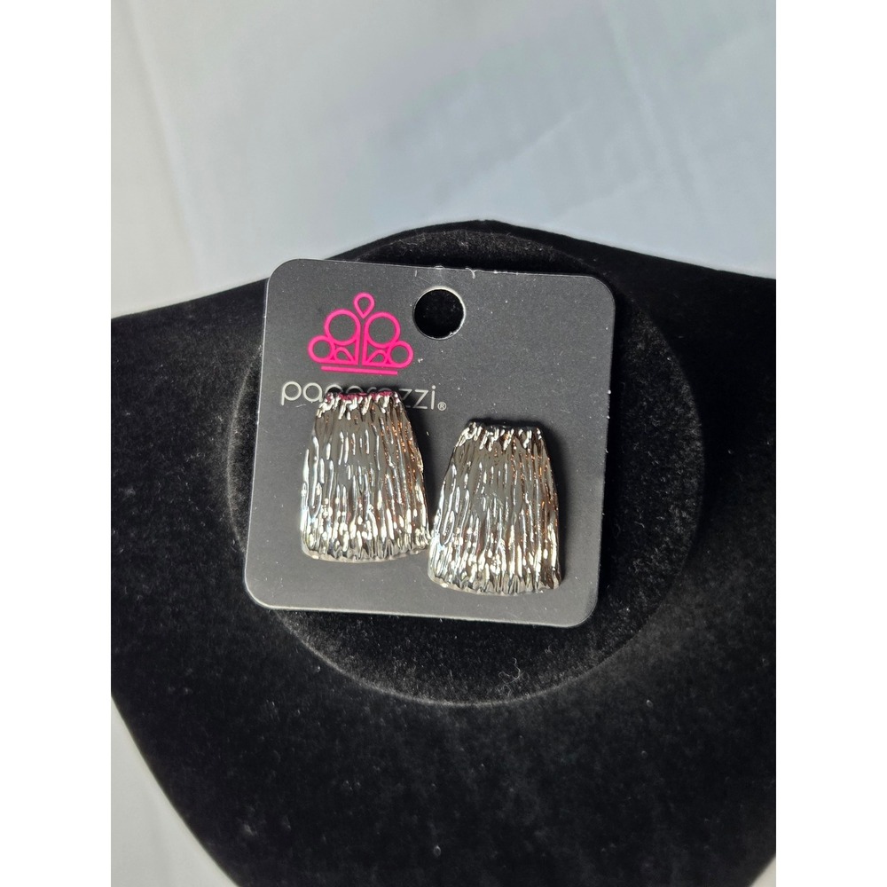 Paparazzi Clip On Earrings Women OS Silver Textured Hammered Trapezoid Studs